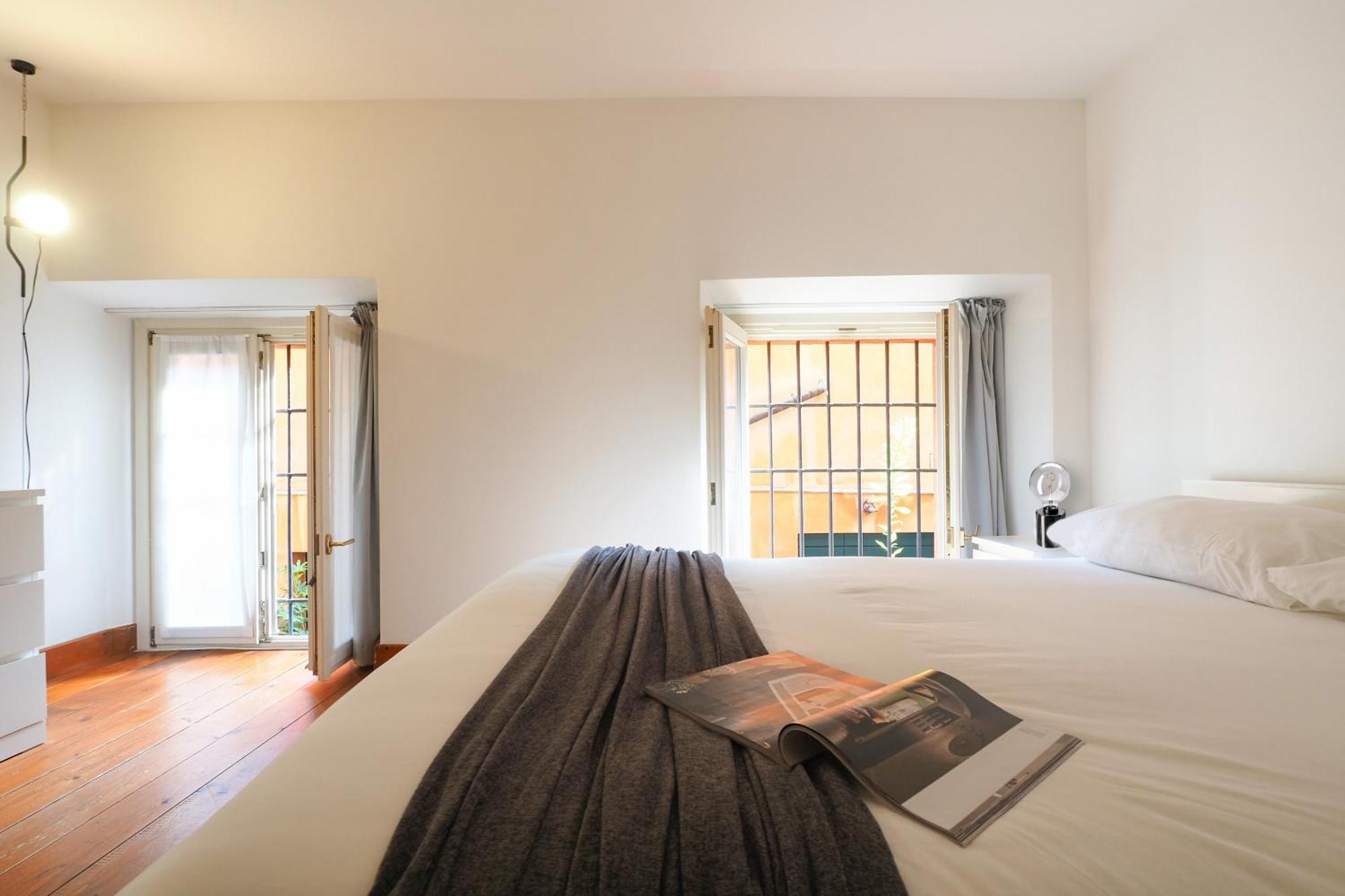 Enchanting Loft Between History And Tranquility Милано Екстериор снимка