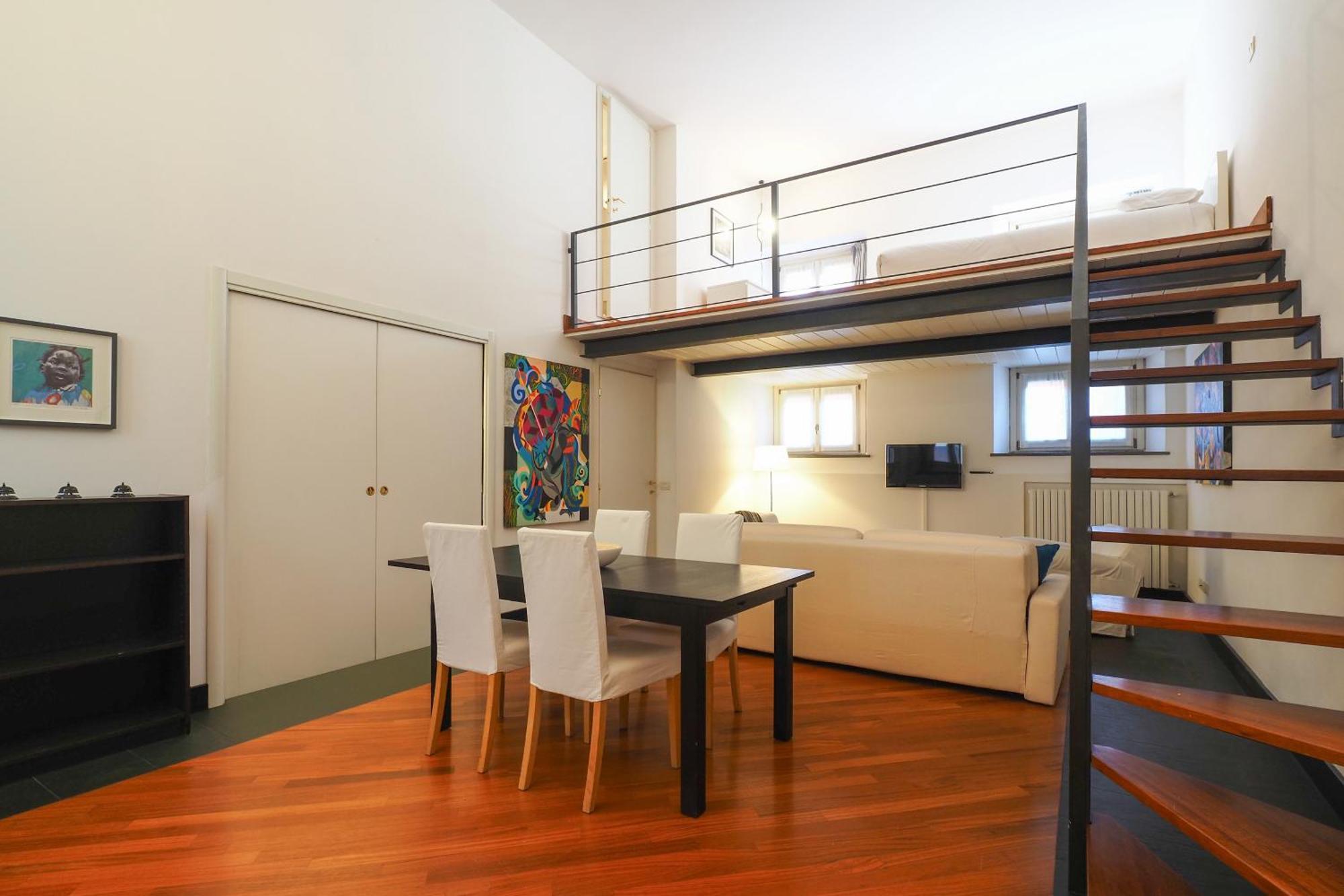 Enchanting Loft Between History And Tranquility Милано Екстериор снимка